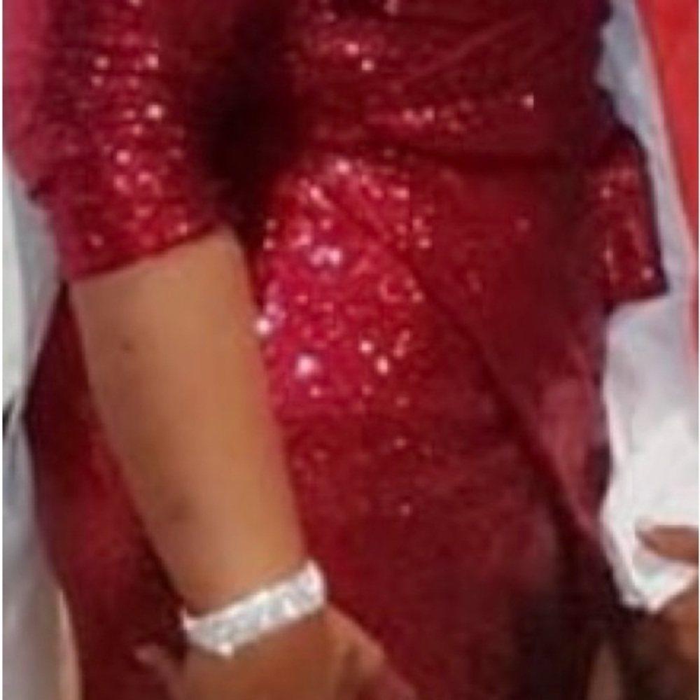Red Dress - Picture 2 of 4